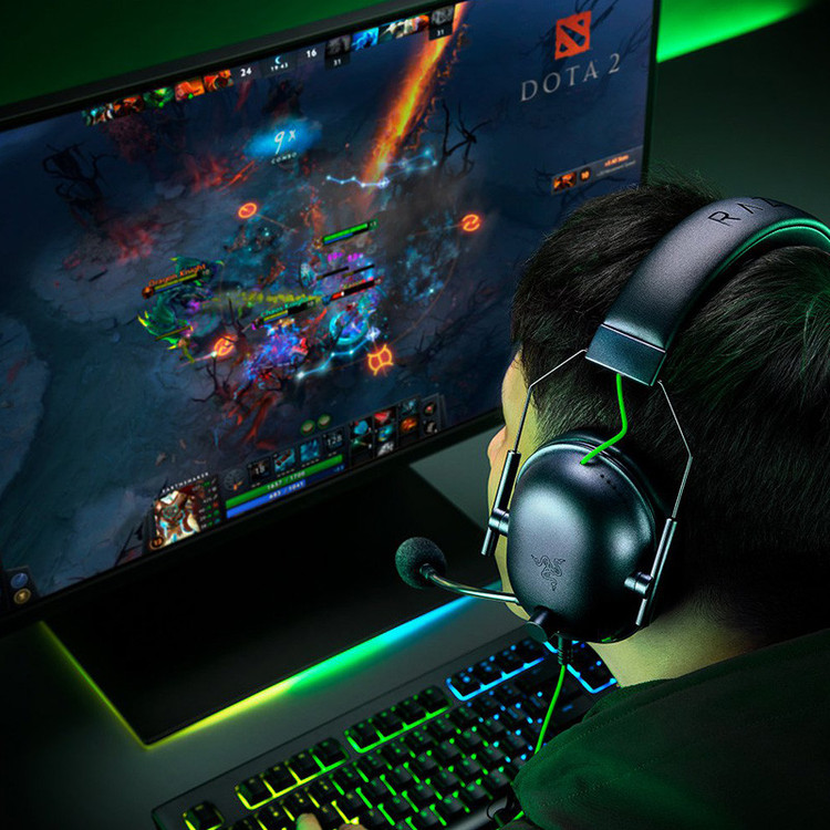 هدست گیمینگ بلوتوثی ریزر مدل BlackShark V2 X با نویز کنسلینگ بدنه، نویز کنسلینگ میکروفون (ENC)، اتصال از طریق جک 3.5 میلیمتری، دارای صدای فراگیر 7.1 کاناله، دارای تکنولوژی صدای 360 درجه