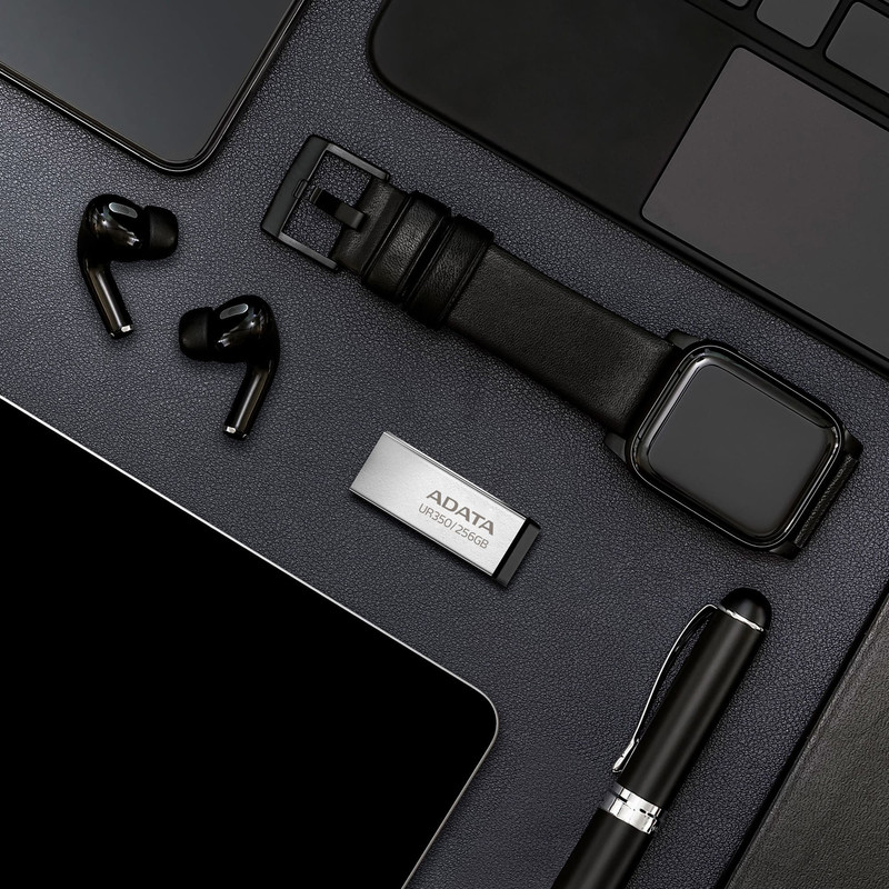 فلش مموری ای دیتا مدل UR350 ظرفیت 64 گیگابایت با رابط USB 3.2 Gen1، سرعت انتقال 100 مگابایت بر ثانیه، بدنه فلزی مقاوم، سازگار با ویندوز، مک، لینوکس و بدون نیاز به نصب درایور