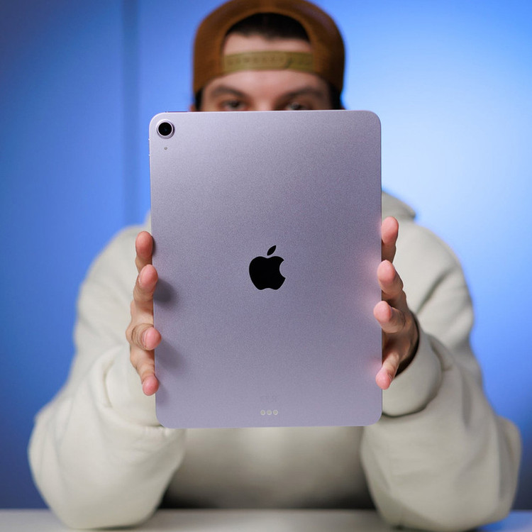 تبلت 11 اینچ اپل مدل iPad Air 2026 M4 Wi-Fi ظرفیت 256 گیگابایت و رم 12 گیگابایت، رزولوشن دوربین اصلی ۱۲ مگاپیکسل، پشتیبانی از قلم و کیبورد